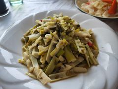-天乐农家鱼头王(天目湖店)