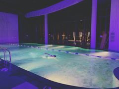 -上海滴水湖皇冠假日酒店