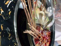 -灌县老妈砂锅串串香(万科红生活广场店)