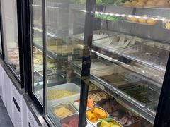 面包甜点陈列柜-四川老牛麻辣烫(北门桥店)