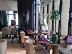 -唐拉雅秀酒店-西锦汇空中BBQ·思创餐厅