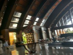 -三亚湾海居铂尔曼度假酒店