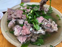 -大众跷脚牛肉馆·非遗传承单位(峨眉山店)