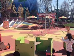 -七彩云南欢乐世界