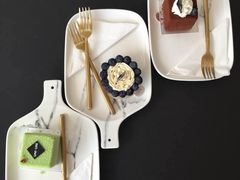 -UNI UNI(环亚凯瑟琳店)