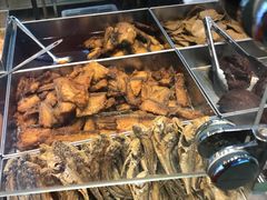 -狗撵鸭(泰山公寓店)