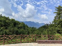 -梭布垭石林景区