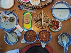 -包整·丝娃娃(一览甲秀楼风景店)