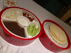 片皮鸭-海逸餐厅·象山海鲜