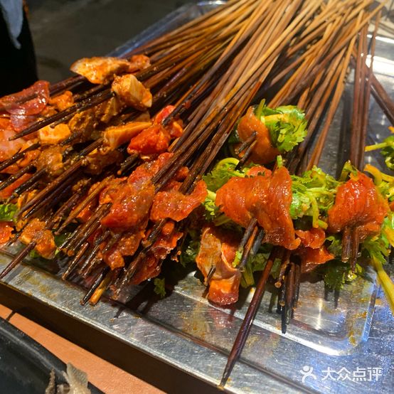 六婆串串香火锅(西外旗舰店)