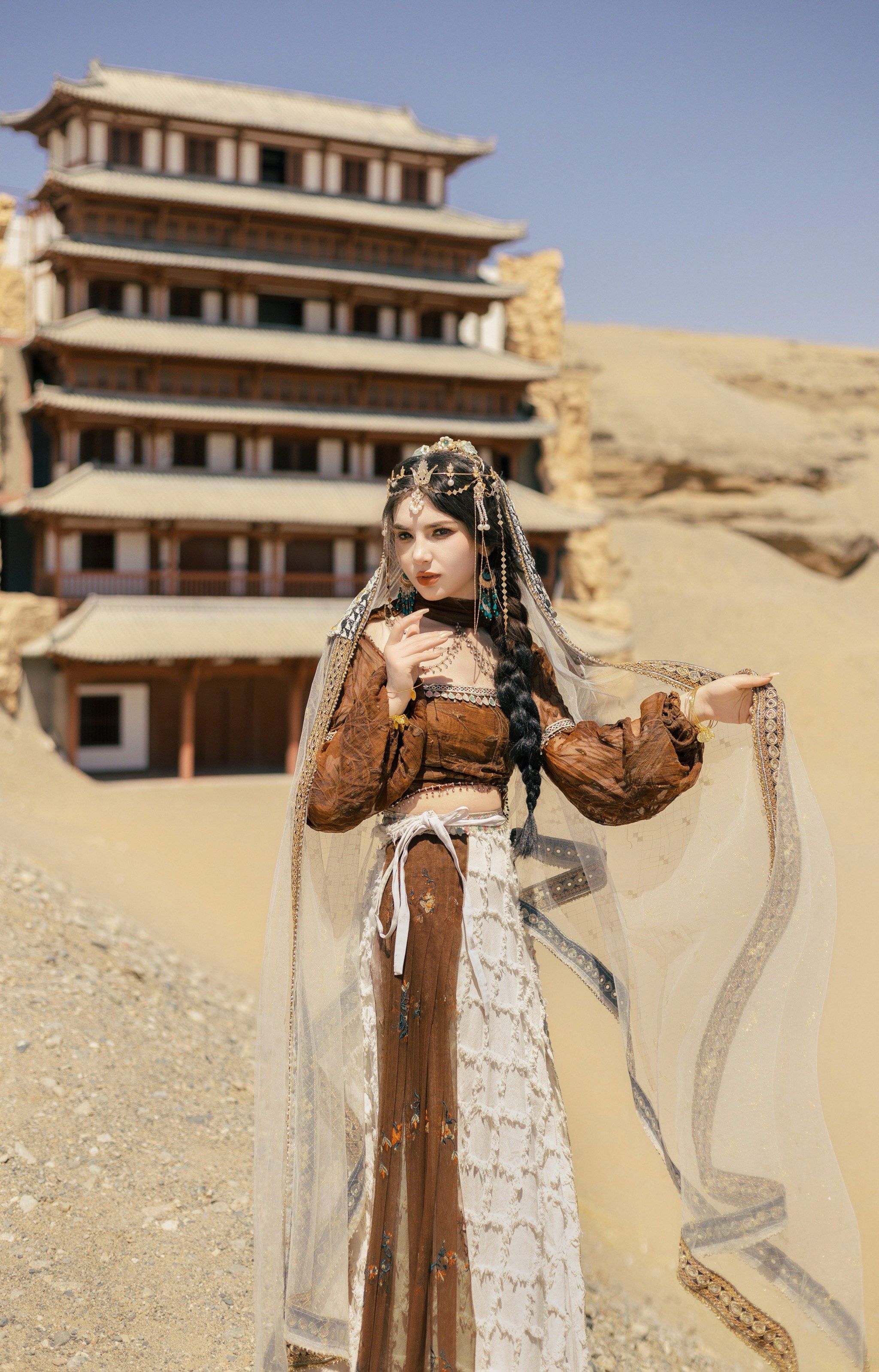 是穿梭于远古与现代的绝世倾城的楼兰公主