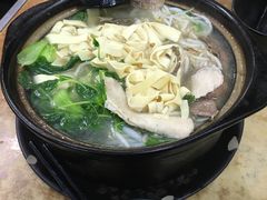 -丽虹云南过桥米线(兴工街店)
