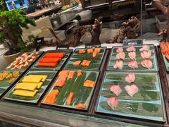 -钱小奴海鲜自助黑金店(杭州滨江龙湖店)