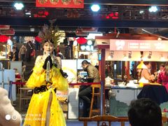 -好吃街美食城(八一广场店)