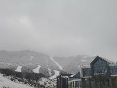 -鳌山滑雪度假区