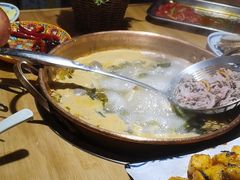 -洱火云南酸菜牛肉火锅(石景山当代商城店)