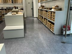 -UGG(燕莎奥特莱斯购物中心店)