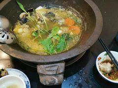 -双廊杨记石锅鱼石锅牛肉