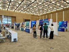 -上海跨国采购会展中心