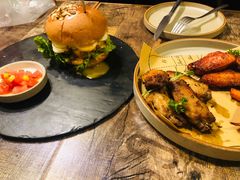 -HIGH FIVE哈福手工汉堡(桂林路店)