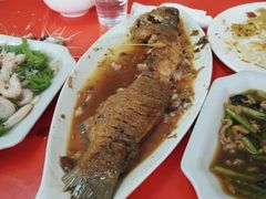 -月落乌啼餐馆
