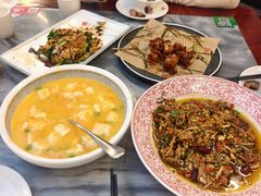 -蔼若春.传承三十年云南菜(金碧公园店)