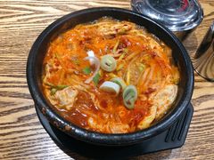 辣牛肉汤-吴草鸡爪오초닭발韩食堂(融恒盈嘉中心店)