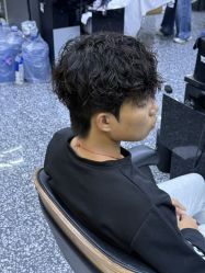 -藤野造型专业烫染接发