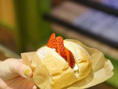 -沁屋面包店(人民东路店)