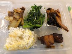 -同济大学本部学苑饮食广场
