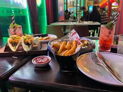 -Famous肥猫墨西哥音乐餐吧(五棵松华熙LIVE店)