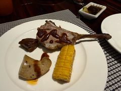 -广州万富希尔顿酒店·感趣自助餐厅·金秋蟹宴生蚝海鲜刺身烧烤