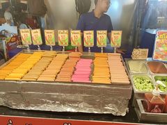 -席娜卡琳火车铁道夜市