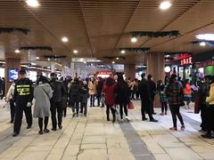 -易生活购物公园