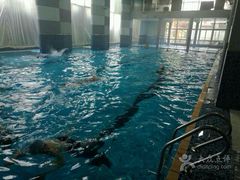 -齐岸健身(花园城店)