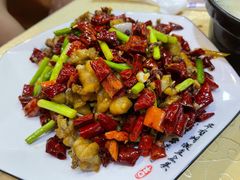 小炒牛蛙-通乐簋街小龙虾(老店)