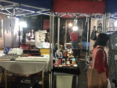 -吴山路夜市