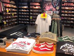 -VANS(三里屯太古里店)