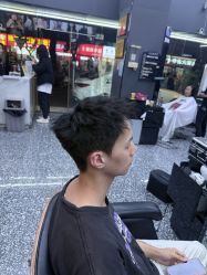 -藤野造型专业烫染接发