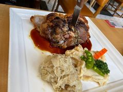 -LENBACH兰巴赫西餐啤酒坊(大连东港店)