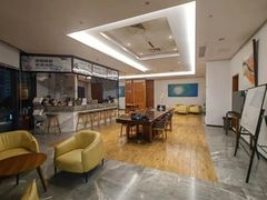 -豪逸健体(中骏广场店)