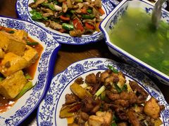 -阿鹏故事云南野生菌火锅(人民路店)