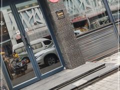 门面-鸣记脆皮烤鱼(铁西店)