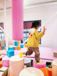 -奈尔宝·儿童乐园·亲子餐厅(华采天地店)