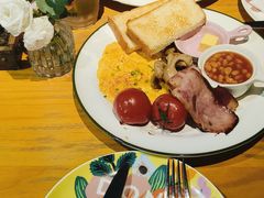 -JINNS锦时 steak&pizza(浸信会礼拜堂旧址店)
