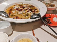 -渔语鱼酸菜鱼新川菜(来福士店)