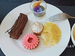 -圣丰索菲特·2 On 988 Café 自助餐厅