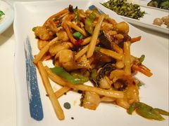 -南京金牛湖巨碗鱼头