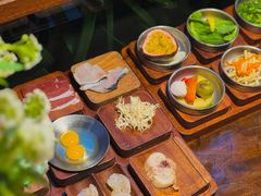-银米·云南传统过桥米线(双廊黑金冠店)
