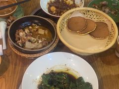 -吃饭皇帝大土家民族菜(正大广场店)